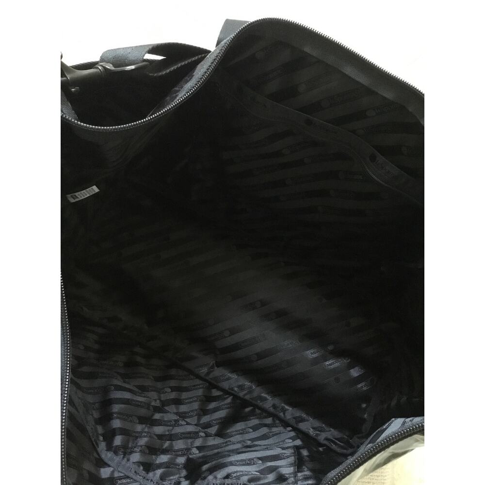 LeSportsac Dakota Medium Deluxe Black Marbled Overnight Zip Bag - Picture 4 of 4